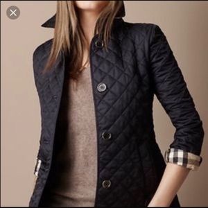 Authentic Burberry quilted jacket in black